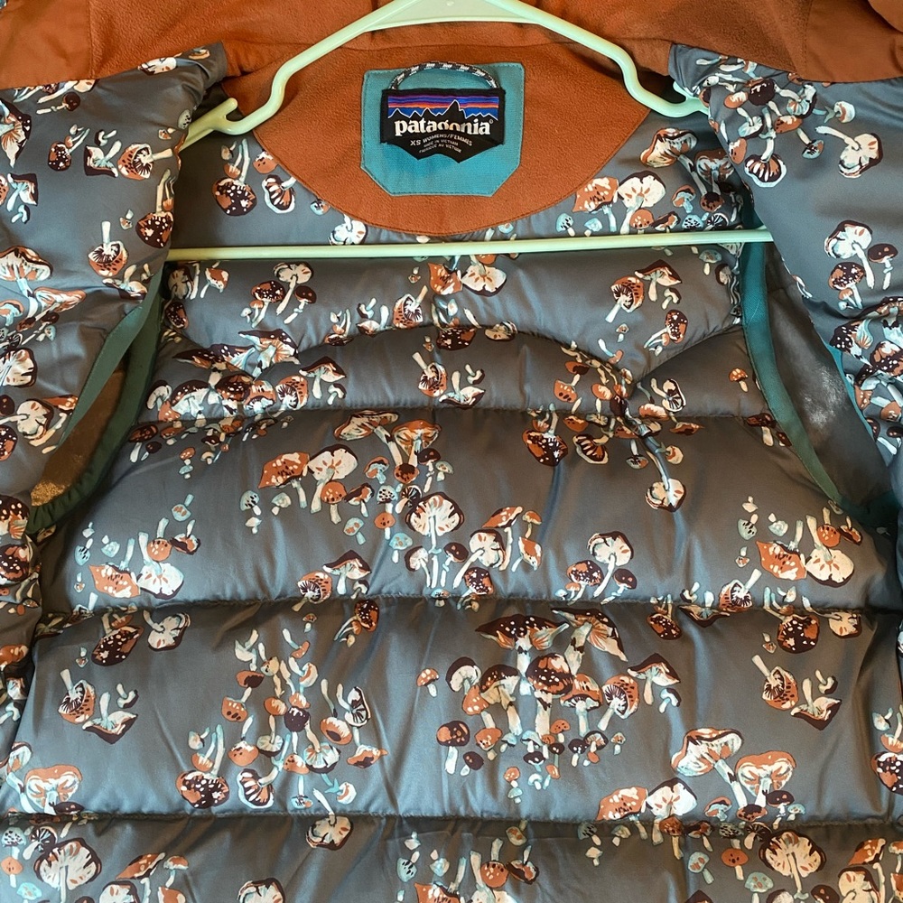 XS Women’s Patagonia Bivy Vest in Rare Mogul Blue